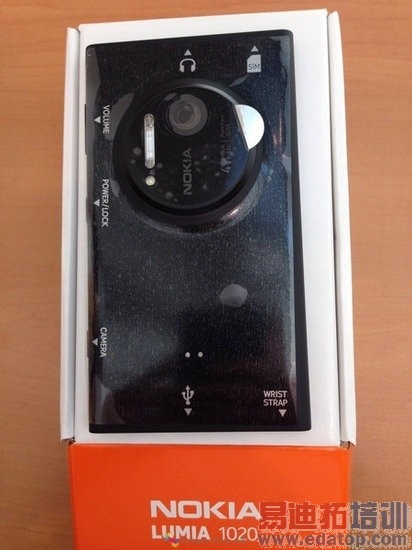 ��ɫ���۰�Lumia 1020������