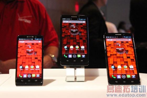 Verizon���߷�������Ħ������Droid�����ֻ�