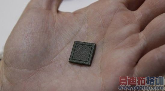 ���ع��ֽ��Moto X���ȸ�Ҳ����Ӫ��