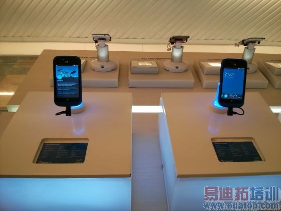 Mozilla���OS�ֻ����� ����Ӧ��֧��ͨ��