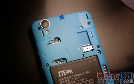 2GHzӢ�ض�˫�˴����� ����GEEK���� 