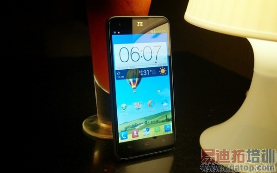 2GHzӢ�ض�˫�˴����� ����GEEK���� 