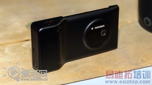 ��Ƭ����Ĵ�����ȥ����ϸ˵Lumia 1020������ͷ