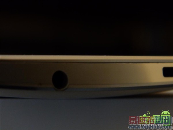 HTC One ��������