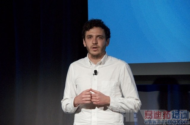 ͼ��ʵ¼��Facebook������