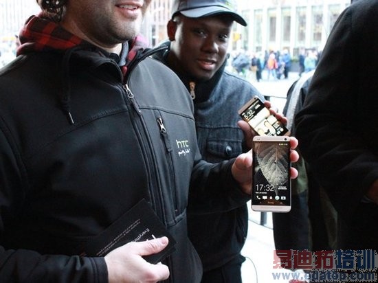 HTC�����������콢GS4�����¹���ֻ�ǻ�����