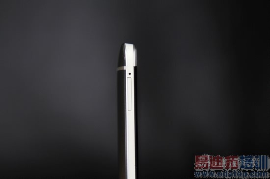 HTC One���� ���� ���ͼ