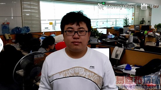 HTC One�Ա�����S4