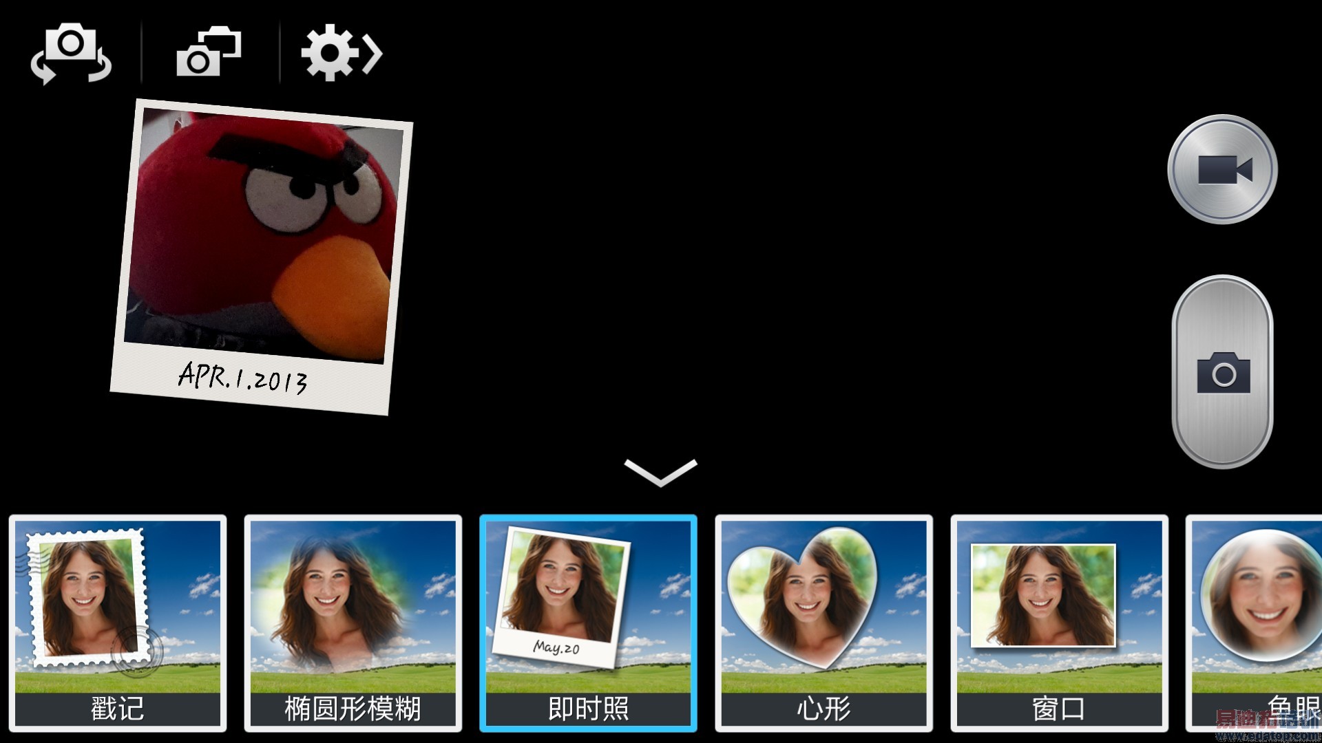 HTC One�Ա�����S4