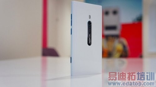 ����ǧ�����ؾ�ͷŵ����Lumia928�״�й¶