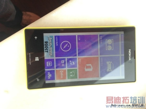 ���ƶ����ư�Lumia 720T/520T����