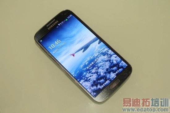 CNET���ۣ�����GALAXY S4û�ж��ֵĳ�ŵ