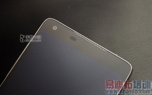 ��ɫ�ջ�5���ĺ˰�׿���콢 nubia Z5