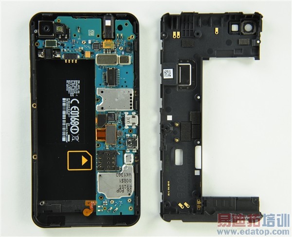 黑莓Z10拆机:内部芯片很“个性”