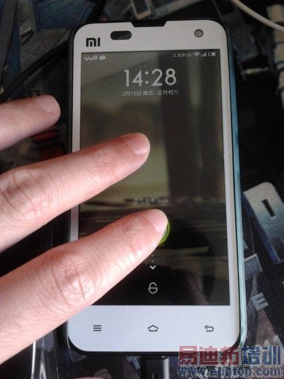 ����С��3����ǵ���й¶ ����5Ӣ��FHD��