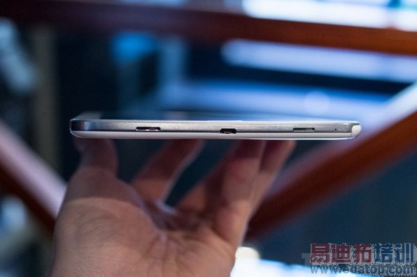 ����Note 8.0���� �ۺ������мѵ�����ͷ������