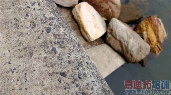 ������ָ�� ��ɫLumia 920����ͼ��