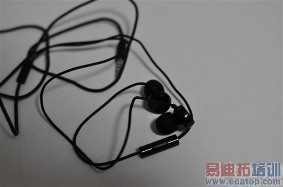 ������ָ�� ��ɫLumia 920����ͼ��