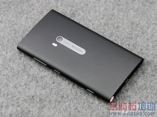 WP8旗舰来袭 诺基亚Lumia 920上手体验