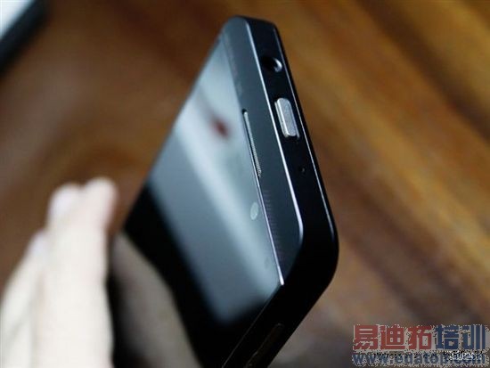 RIM����֮����Lϵ��ݮ10���ͼ��