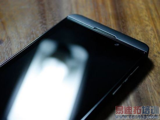 RIM����֮����Lϵ��ݮ10���ͼ��