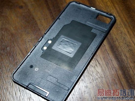 RIM����֮����Lϵ��ݮ10���ͼ��