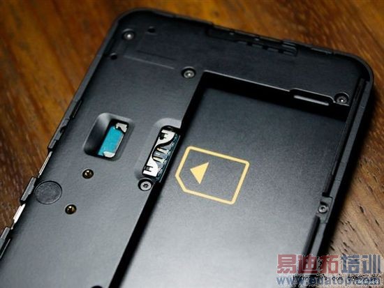 RIM����֮����Lϵ��ݮ10���ͼ��