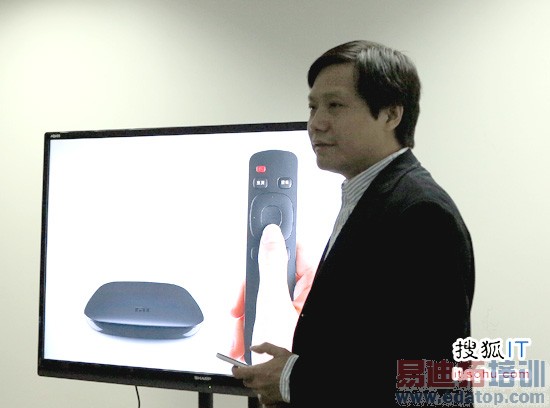 С�׿Ƽ�CEO�׾��ֳ���ʾС�׺���