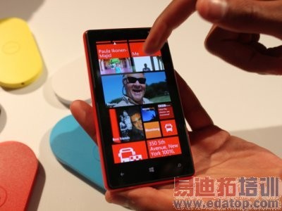 �û���Ӧ�����8�������ֻ���Lumia 820����