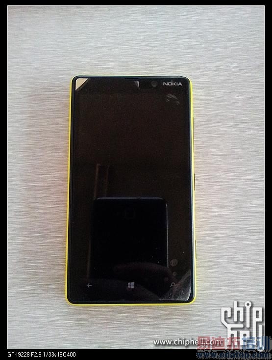 ���ܲ����� ŵ����Lumia 820���й��̻�ϸ���ع�