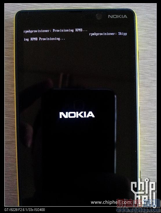 ���ܲ����� ŵ����Lumia 820���й��̻�ϸ���ع�