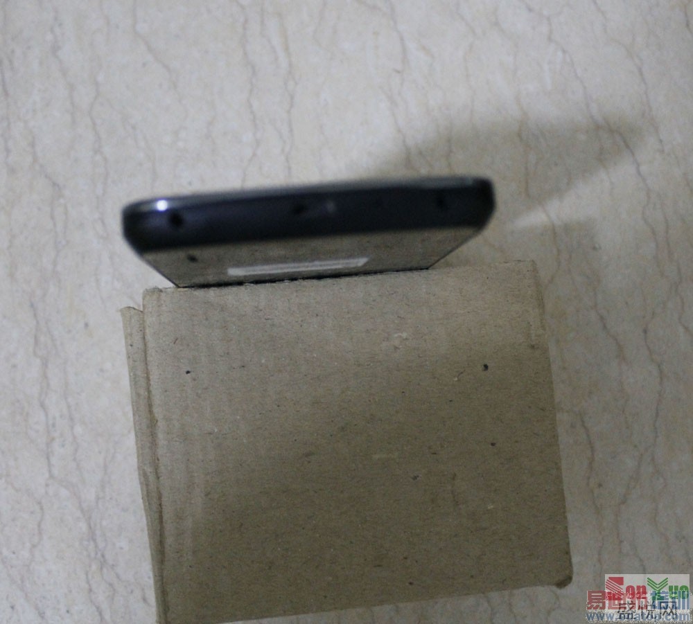 Nexus 4������һ��TrueHD IPS Plus4.7Ӣ�����Ļ��֧��IPS������