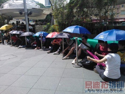 ������Xbox 360 �¼����û�����Lumia 800[ͼ]