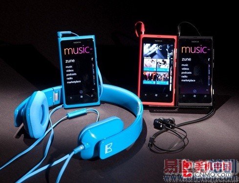 ŵ����Lumia 800���Ԥ�� ����ԼΪ3590Ԫ[ͼ]