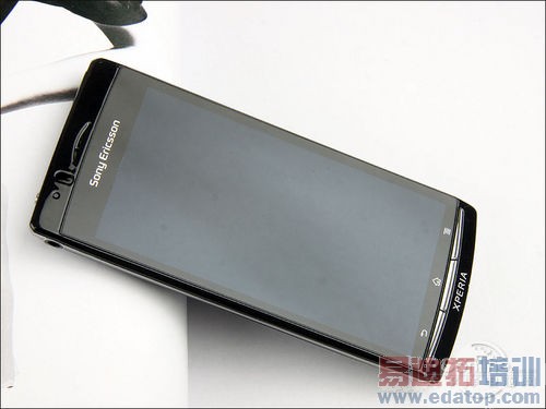 4.2寸屏超薄1GHz芯 索爱LT15i仅2350元