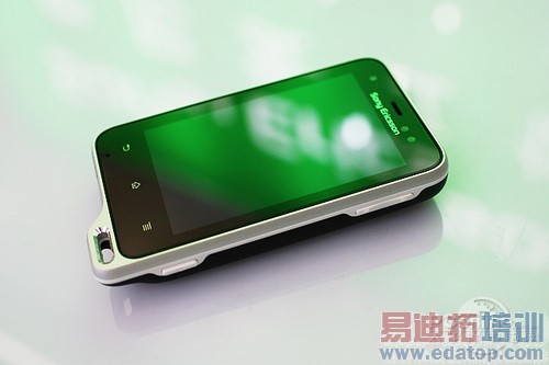 ���龫�� ��������������ST17i��1798