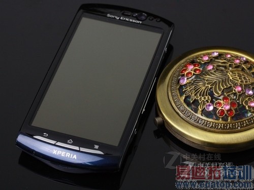 �����Լ۱� ������������MT15i��1899