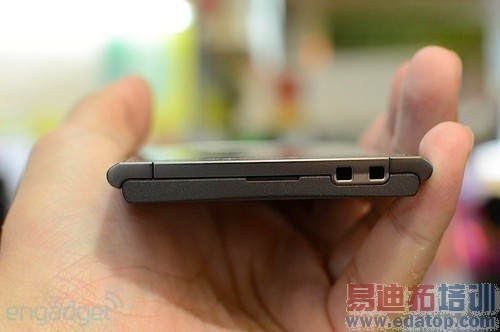 ��7.9���� NEC 4��Android 2.3�»�����[ͼ]