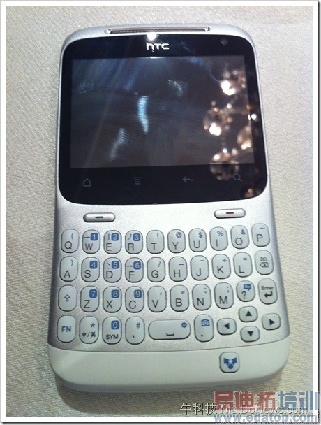 ��HTC��Ѷ���� Facebook�ֻ�ת��QQ�ֻ��뻪