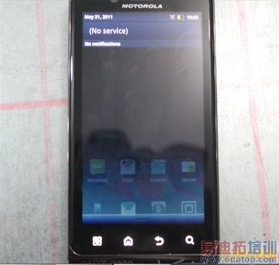 4.5��˫�˻� Ħ������Droid Bionic�İ����ع�[��ͼ]