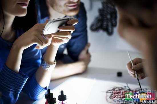 �����ֻ������ɰܣ��ֻ��г�Q1������