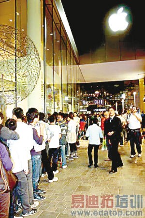 iPad 2���ϰ���300Ԫ���Ƽ�ˤ[ͼ]