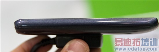 �곞չʾ�׿�WP7�ֻ�W4[ͼ]