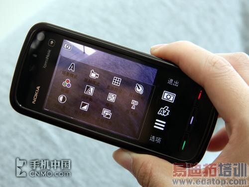 S60全触控 诺基亚5800W导航版持续热销