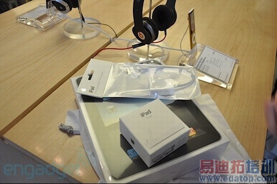iPad包装盒内容 iPad包装盒内容