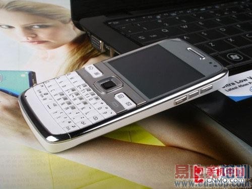 ������ѩ�� ŵ����E72��ɫ��ʱ�еǳ�