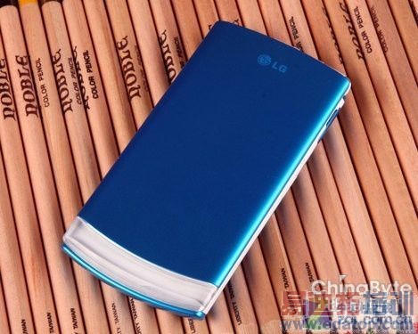 ���ܲ��˸� 8���Ӧ�����л���3G�ֻ�