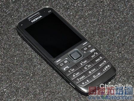 ���ܲ��˸� 8���Ӧ�����л���3G�ֻ�