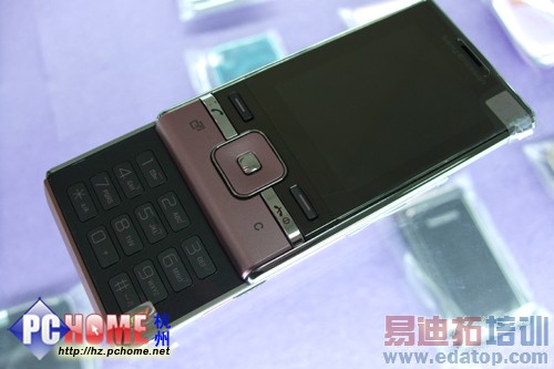 3G�����ֻ� ���ᰮ����T715��1180Ԫ