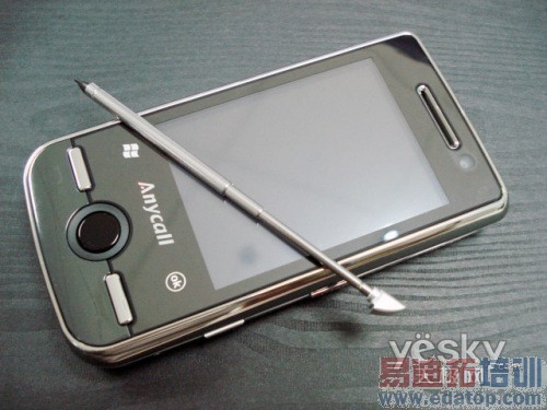 TD����3G˫ģ���ܻ� ����i688��2400Ԫ